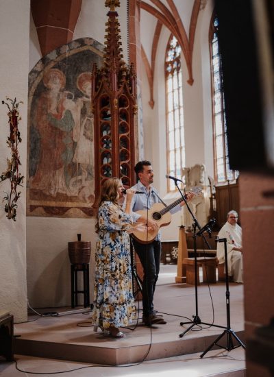 Melodic Akustik Duo Livemusik Hochzeit Romina Rouven Sadler Hochzeitsplanung Karlsruhe Stuttgart Hochzeitssängerin Hochzeitsband Trauung am See Morrhof